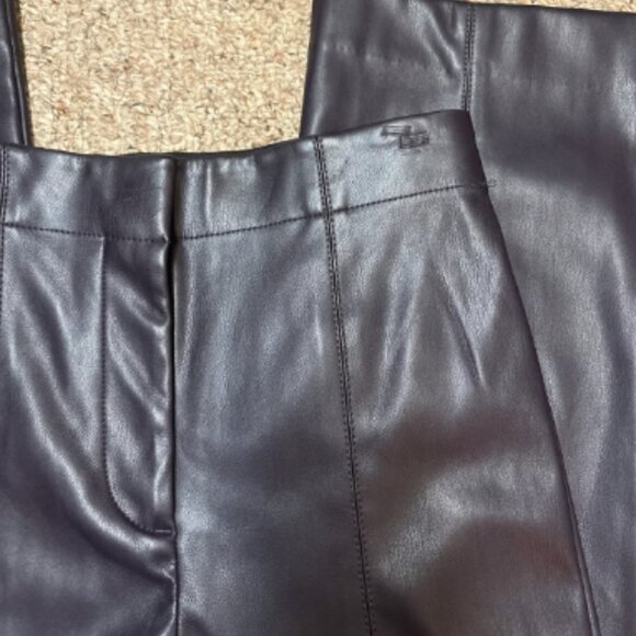 ANN TAYLOR PANTENT PURPLE EVA ANKLE SEAM PANTS NWOT FAUX LEATHER 00 - Picture 6 of 9